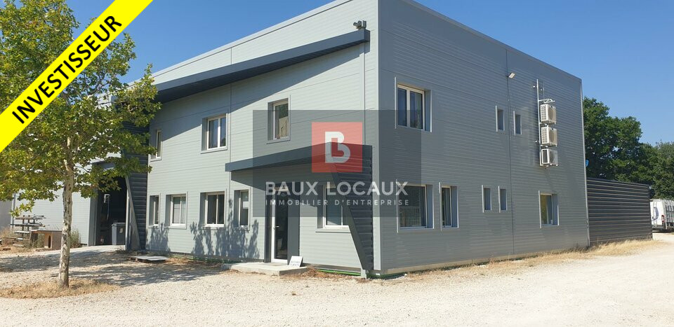 LOCAUX D'ACTIVITÉS - ENTREPÔTS à Vendre